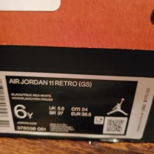 Jordan Retro 11 Breds